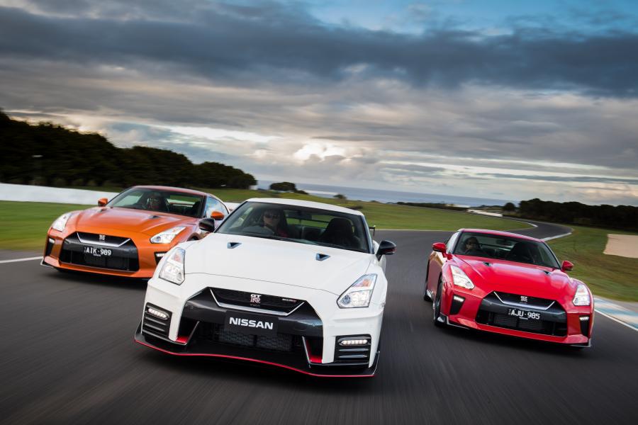  Nissan GT-R Nismo 2017 года  (AU) (фото 33 из 34)